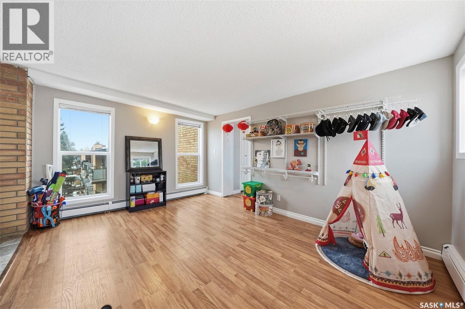 Single Family House Low rise for Sale in   Tait COURT Saskatoon 