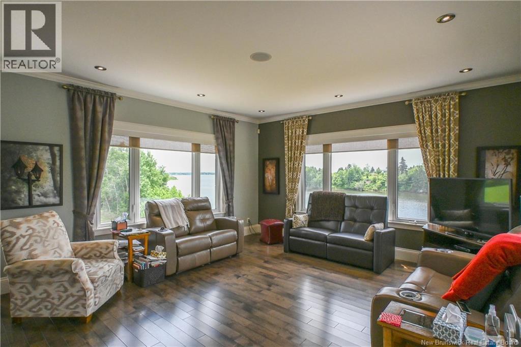 4261 RUE ANTHONY STREET - Image 17