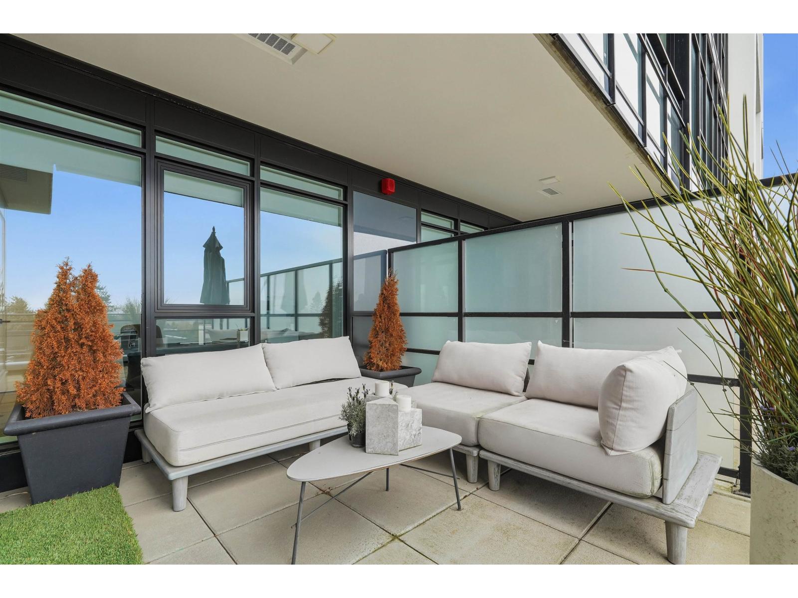 304 1526 FINLAY STREET, White Rock