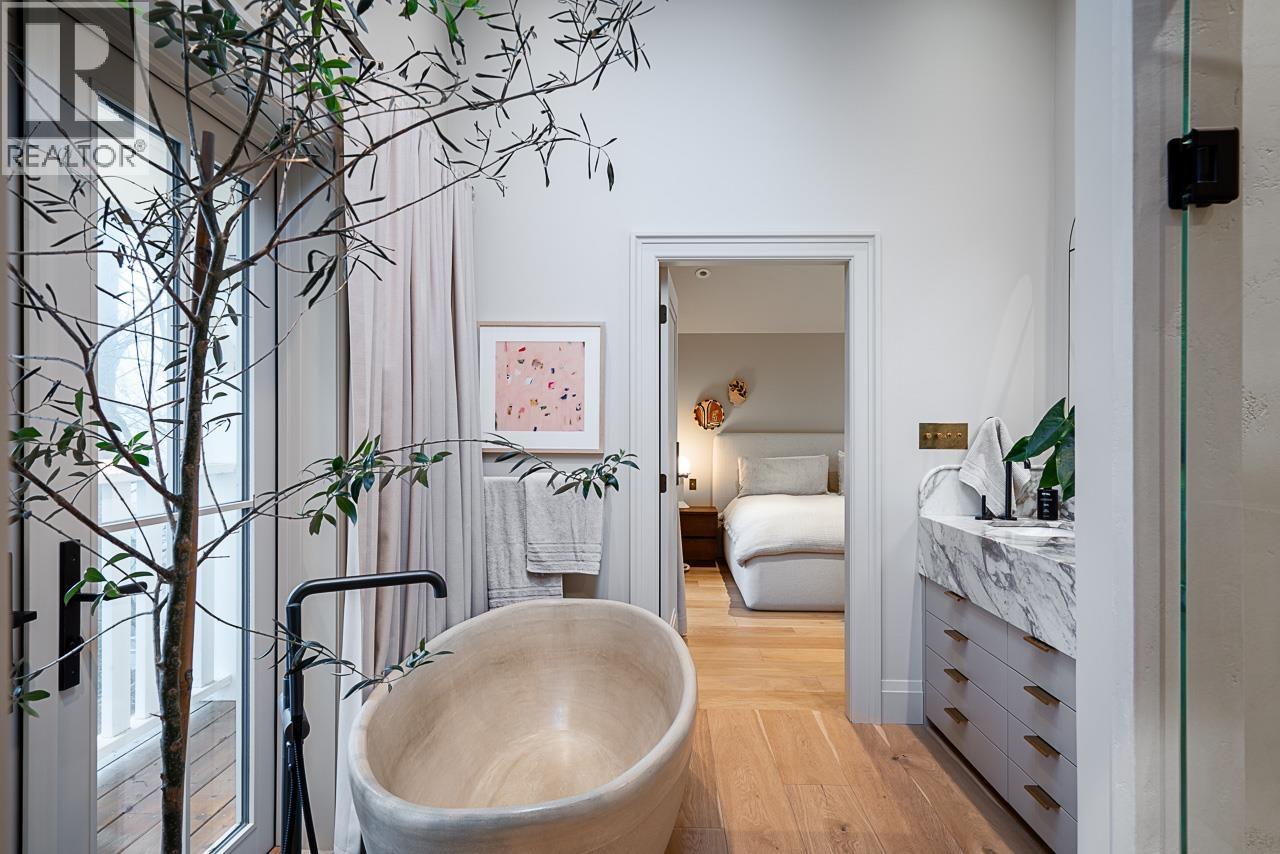 3575 MAYFAIR AVENUE, Vancouver