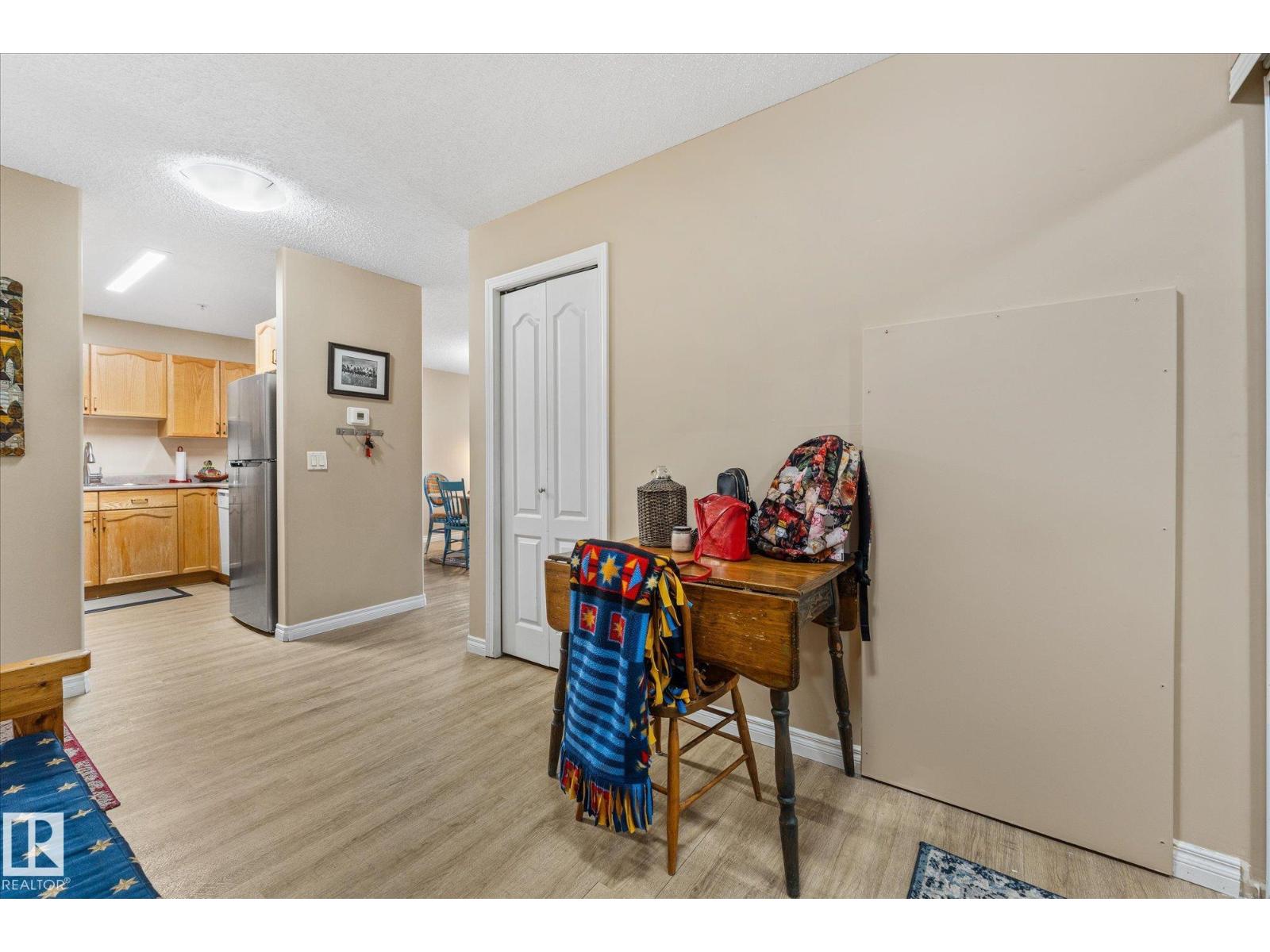 #203 160 KINGSWOOD BV, St. Albert