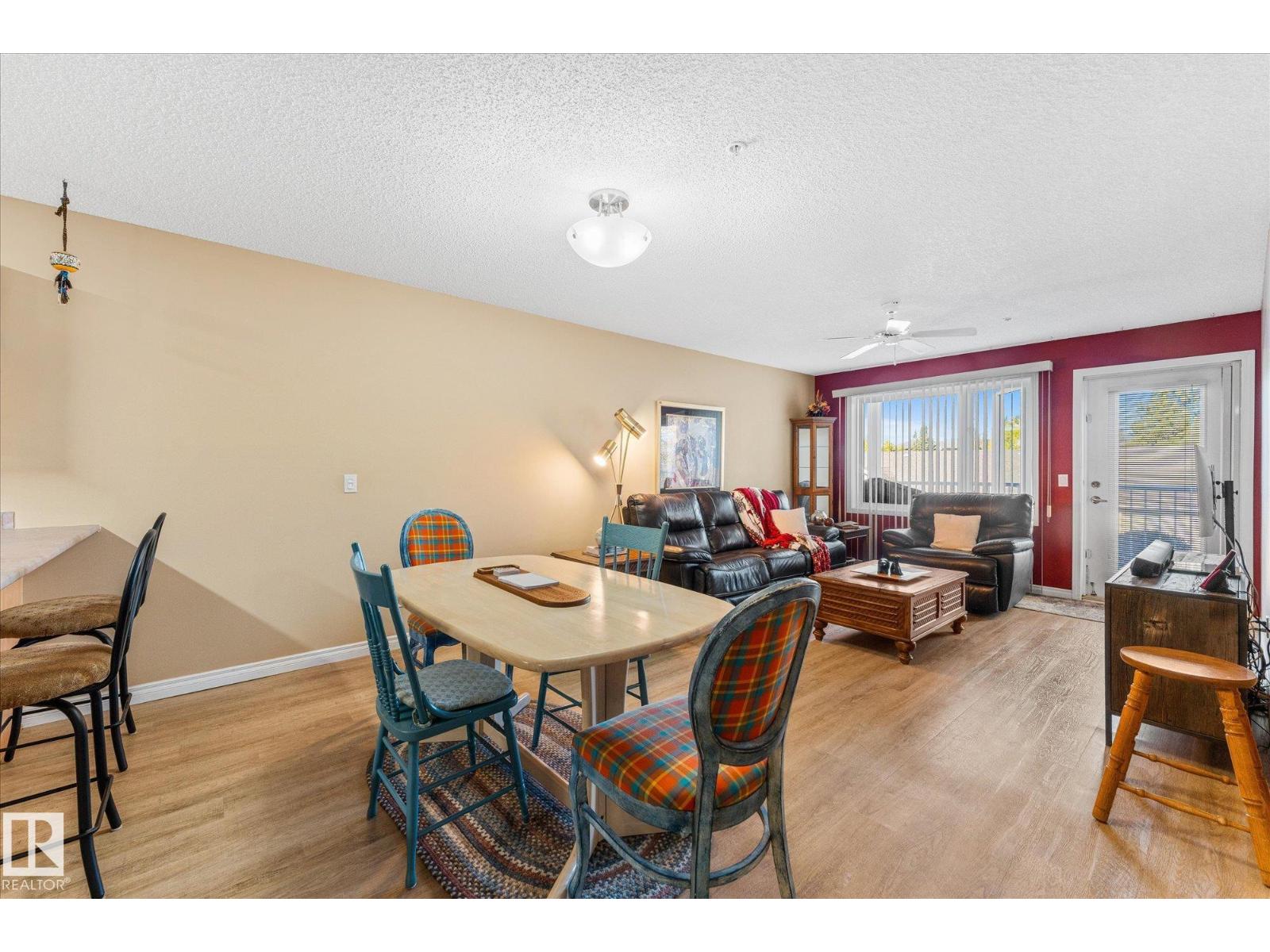 #203 160 KINGSWOOD BV, St. Albert