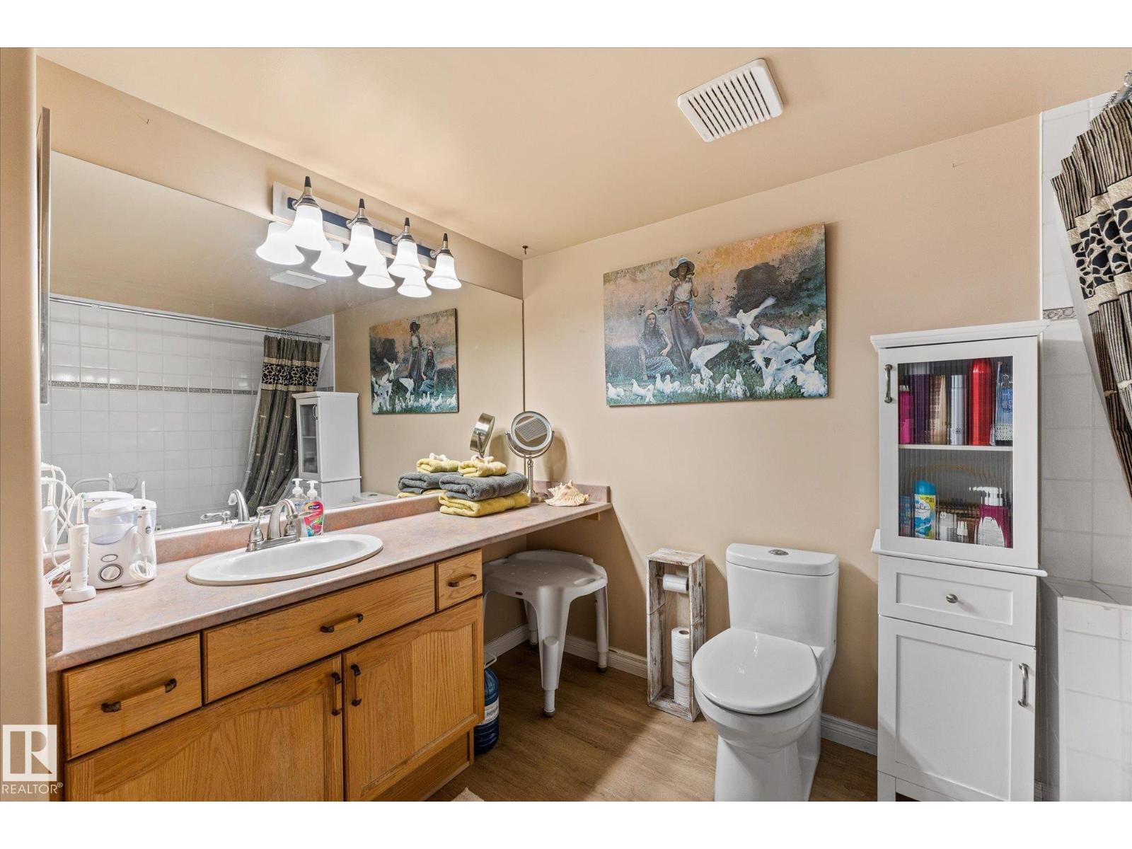 #203 160 KINGSWOOD BV, St. Albert