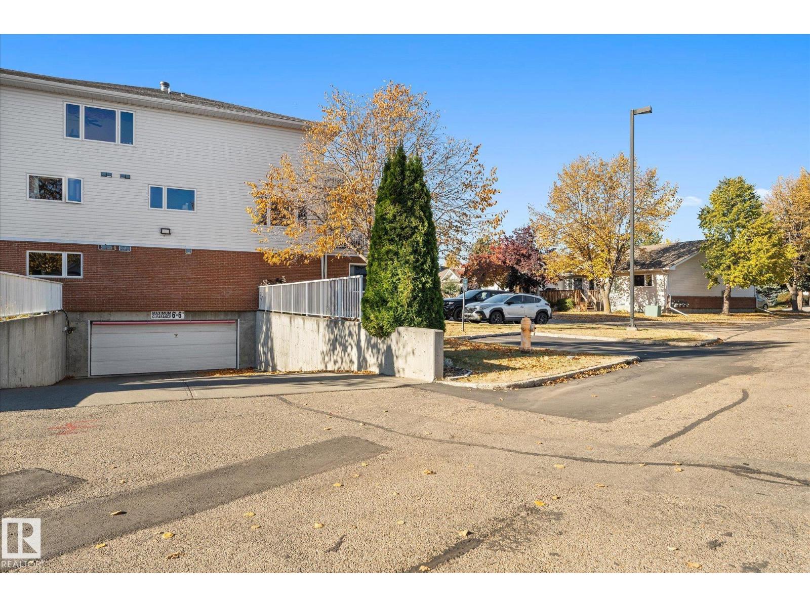 #203 160 KINGSWOOD BV, St. Albert
