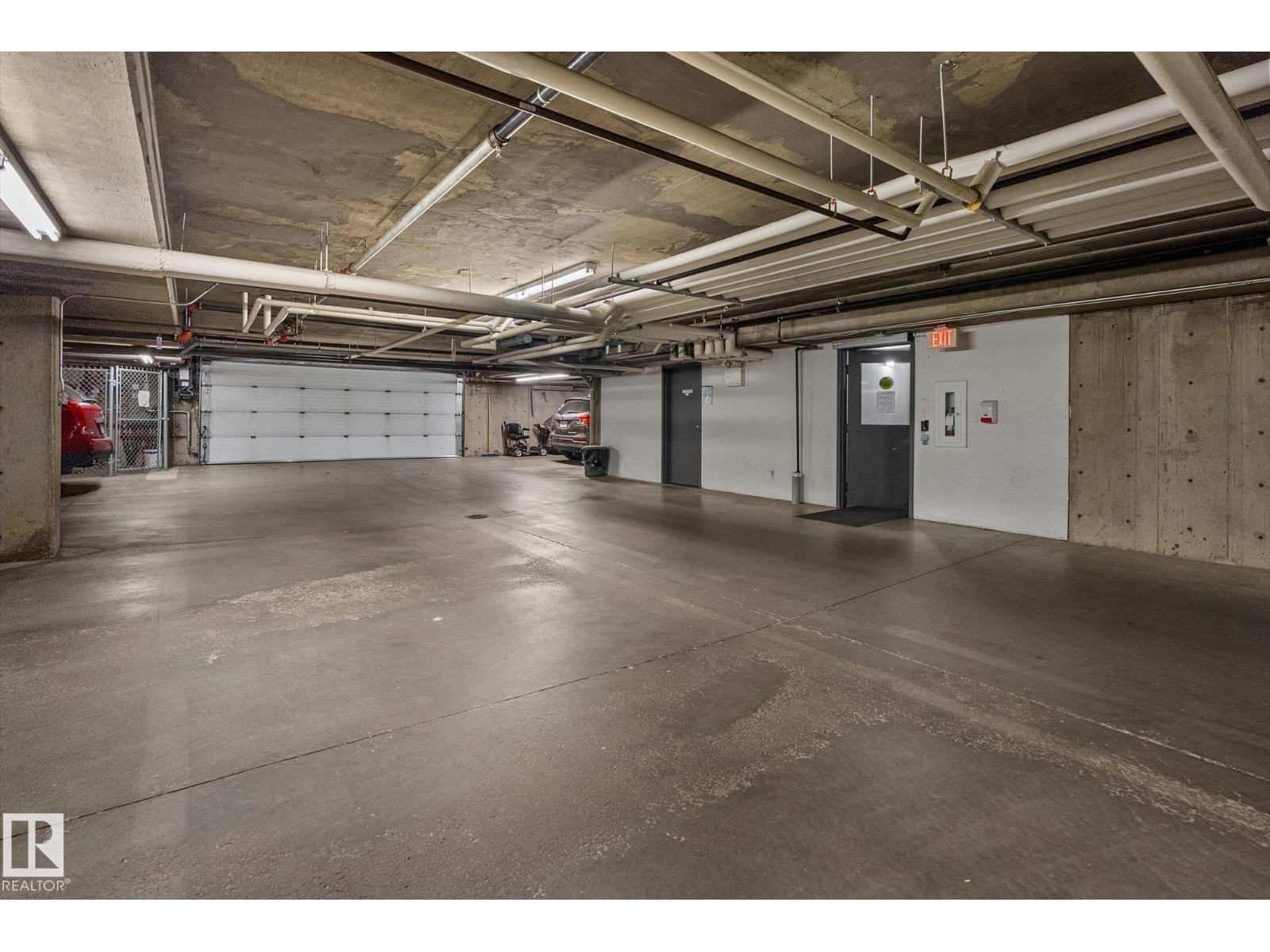 #203 160 KINGSWOOD BV, St. Albert