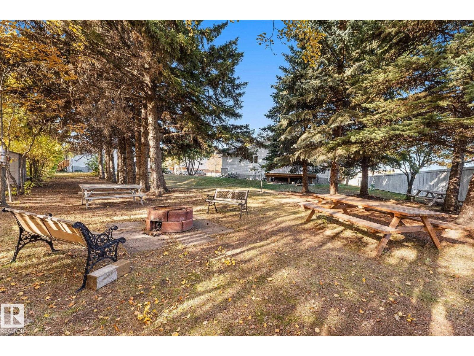 #203 160 KINGSWOOD BV, St. Albert
