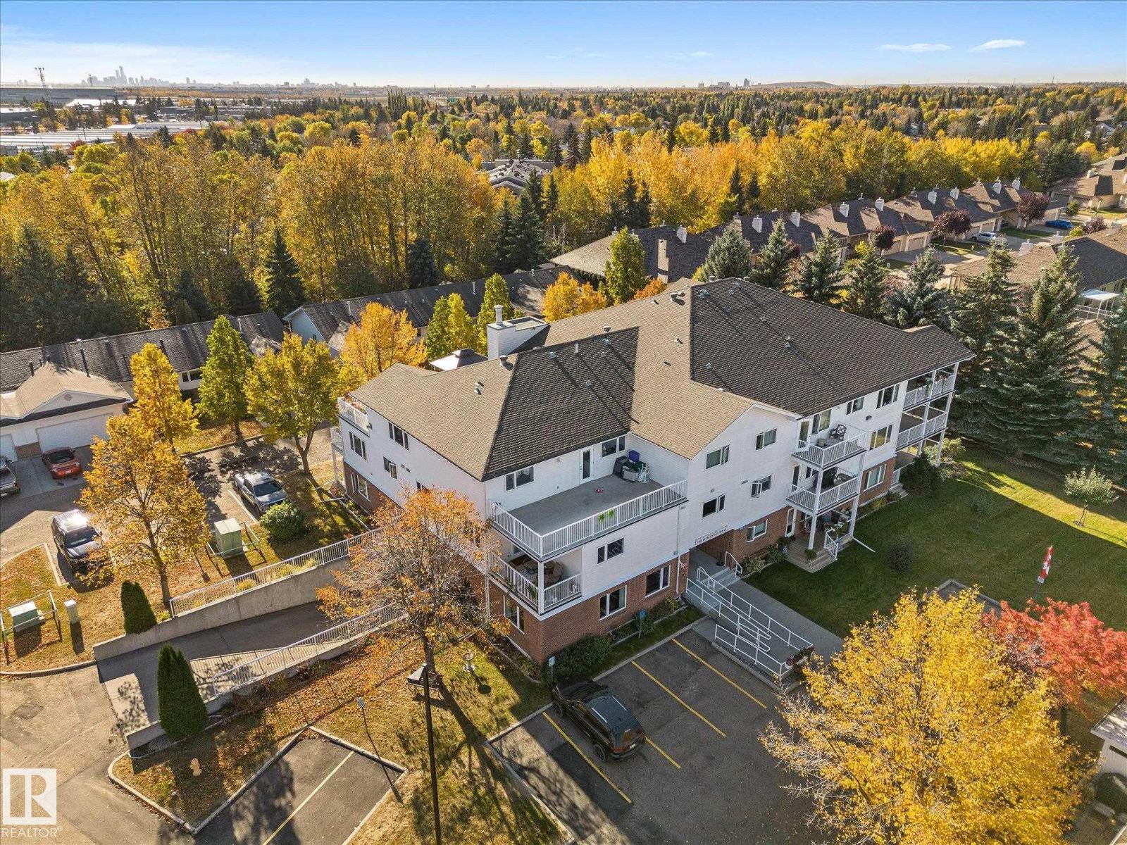 #203 160 KINGSWOOD BV, St. Albert