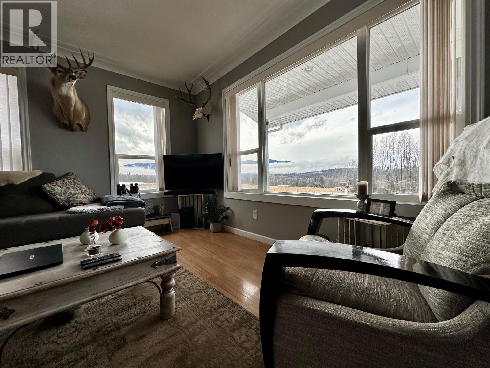 18549 16 Highway, Telkwa