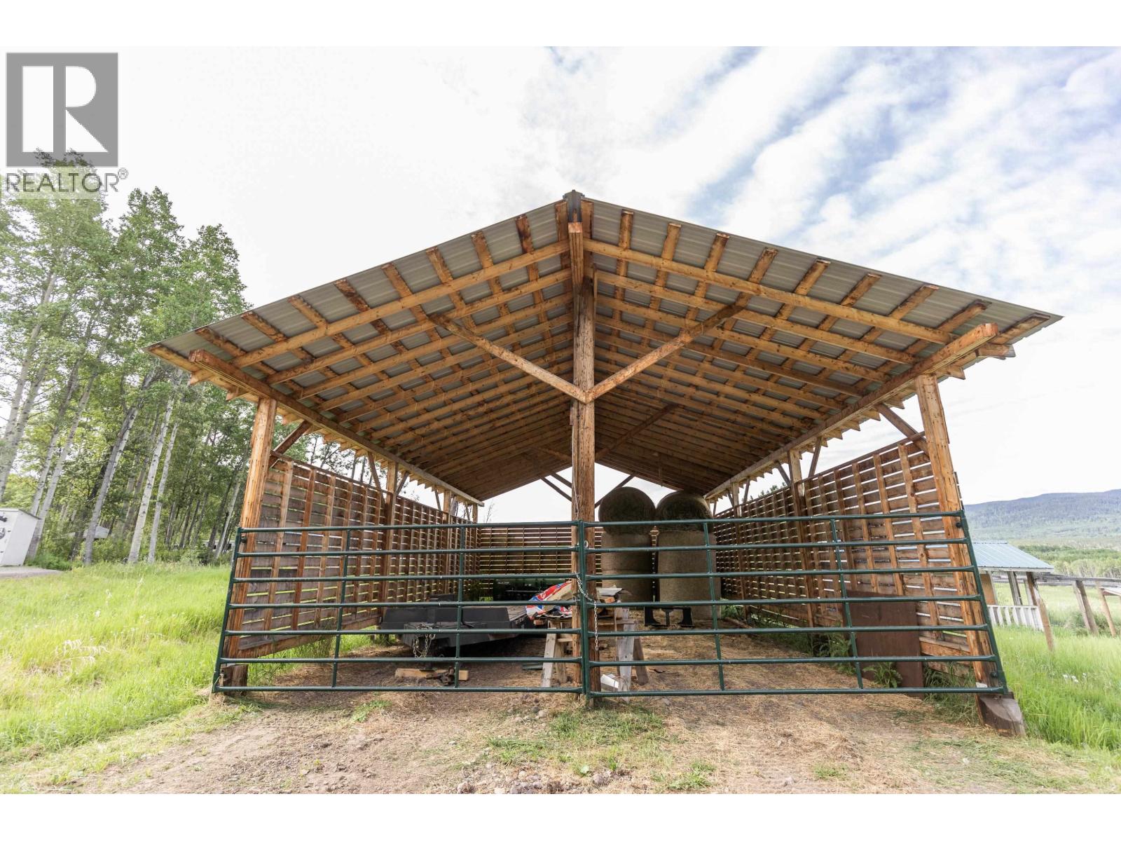 18549 16 Highway, Telkwa