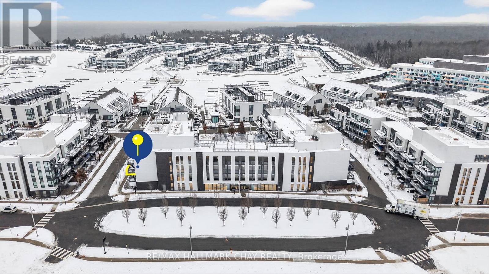 301 Sea Ray Unit C315 photo 2