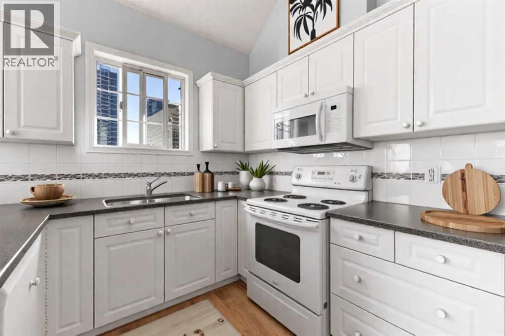 Single Family House for Sale in    Avenue SW Beltline Calgary 