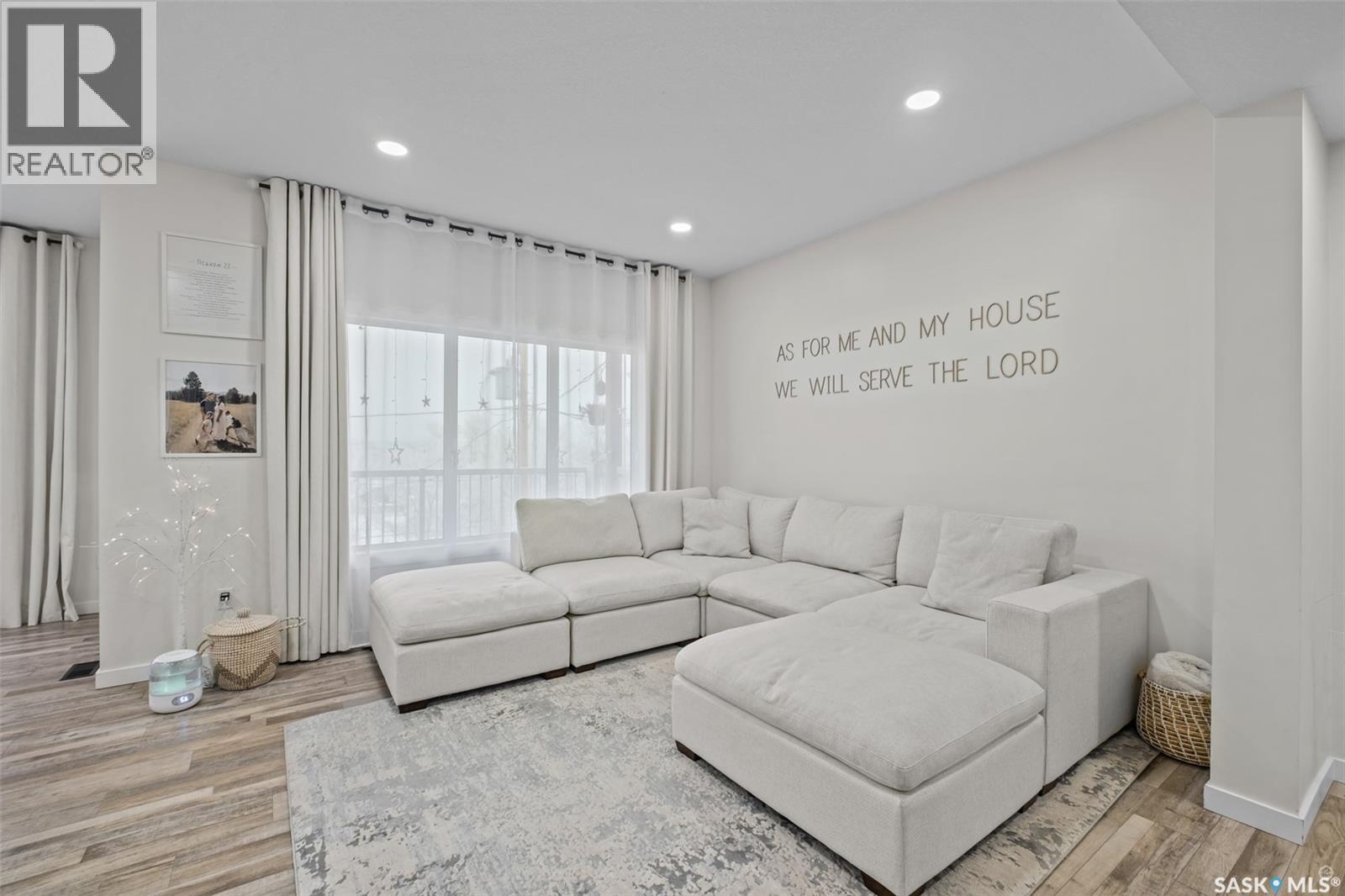 744 19TH STREET W - 11