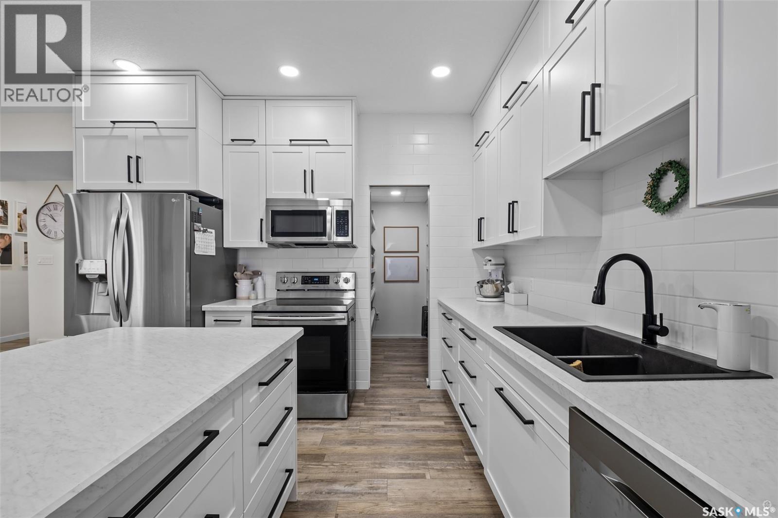 744 19TH STREET W - 4