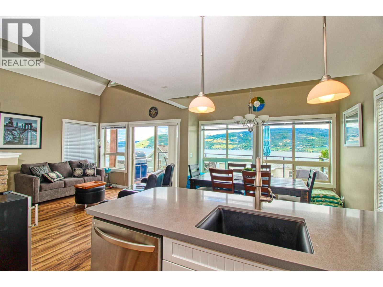 6920 Barcelona Drive Unit# 52, Kelowna