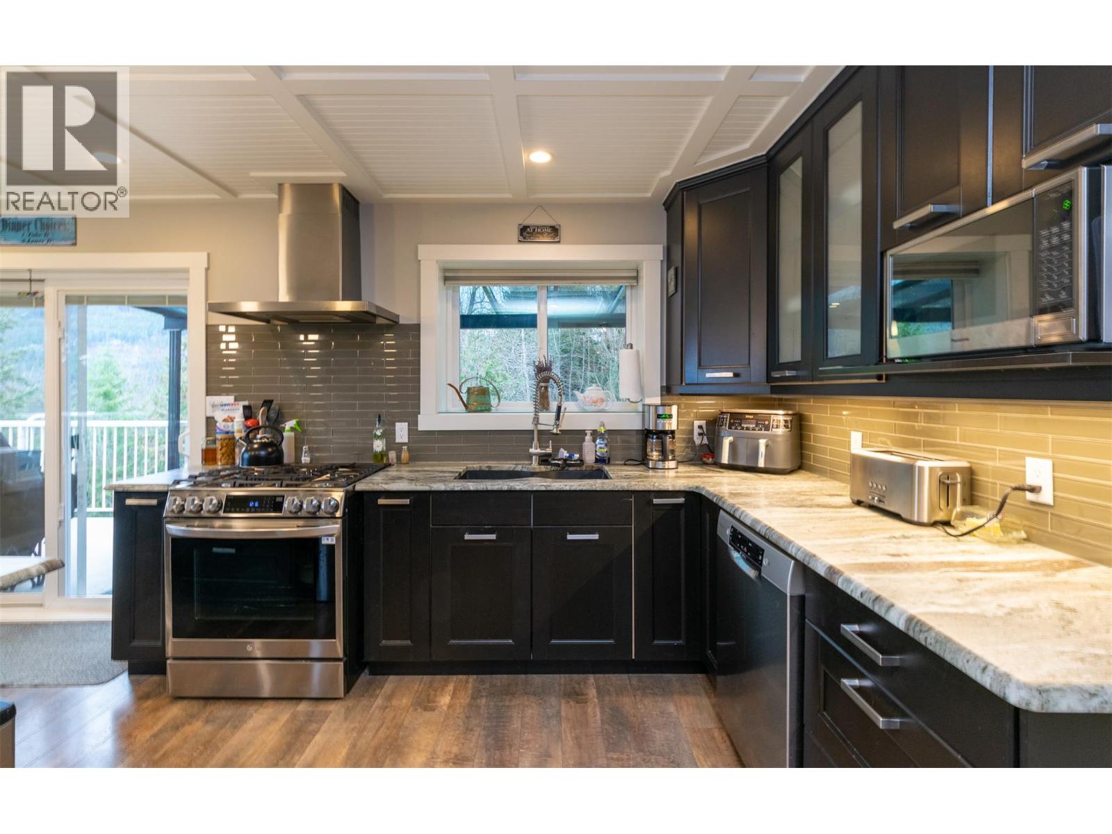 2617 Mountview Drive, Blind Bay