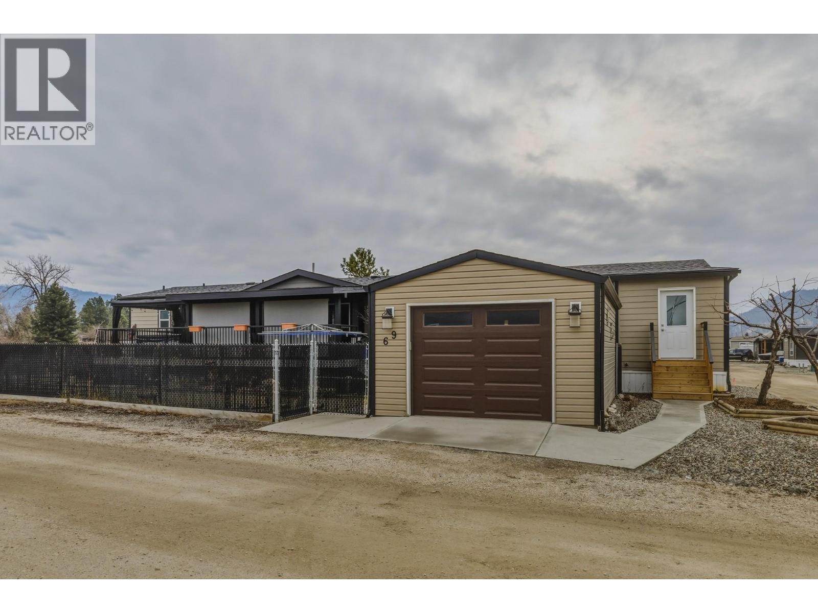 #69 8945 HWY 97N - 2