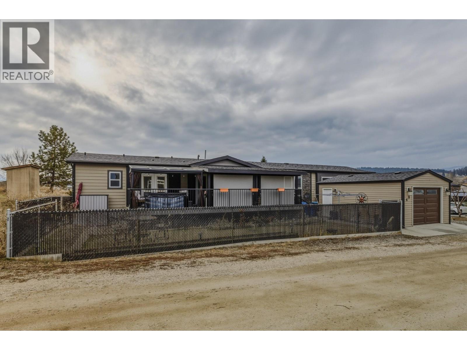 #69 8945 HWY 97N - 3