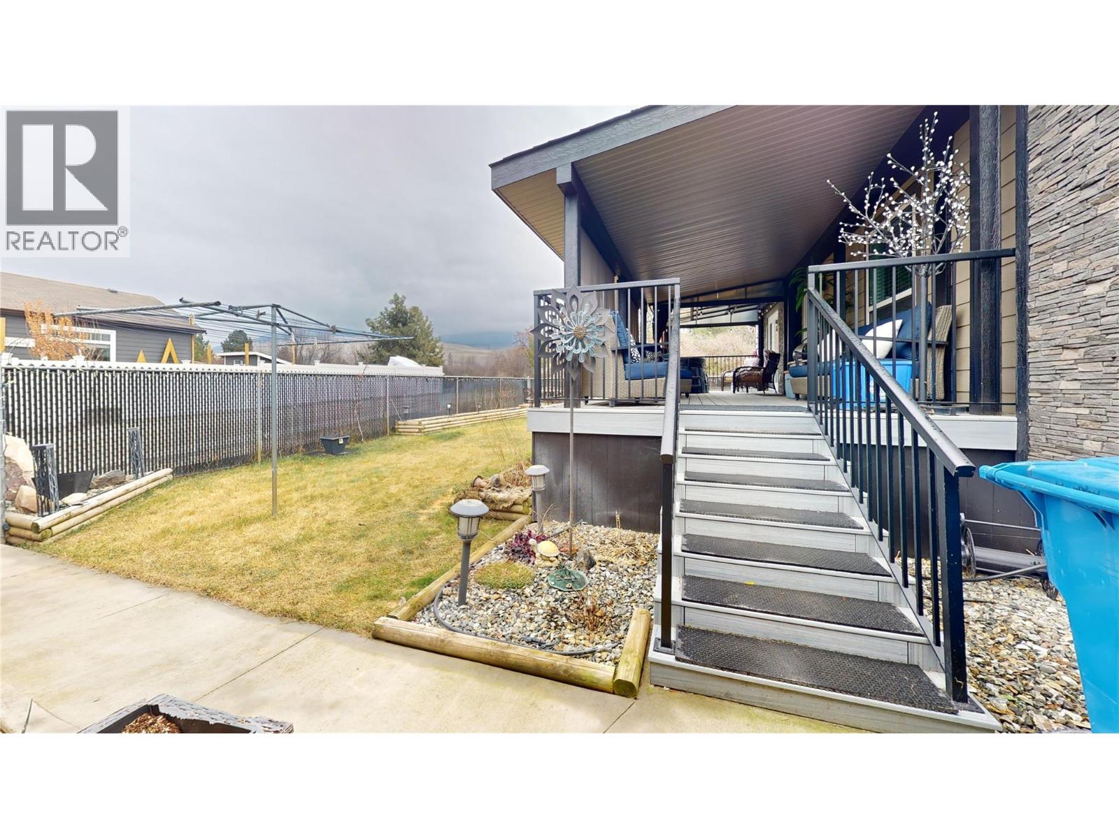 #69 8945 HWY 97N - 41
