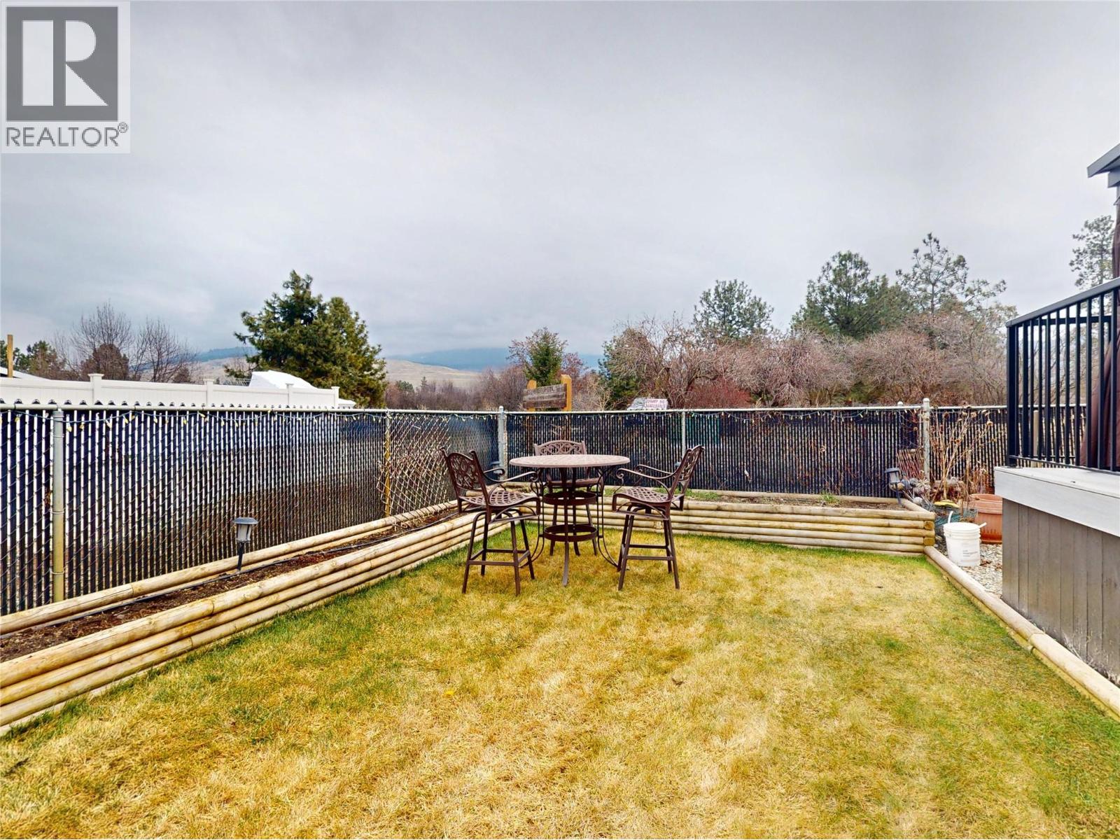 #69 8945 HWY 97N - 43