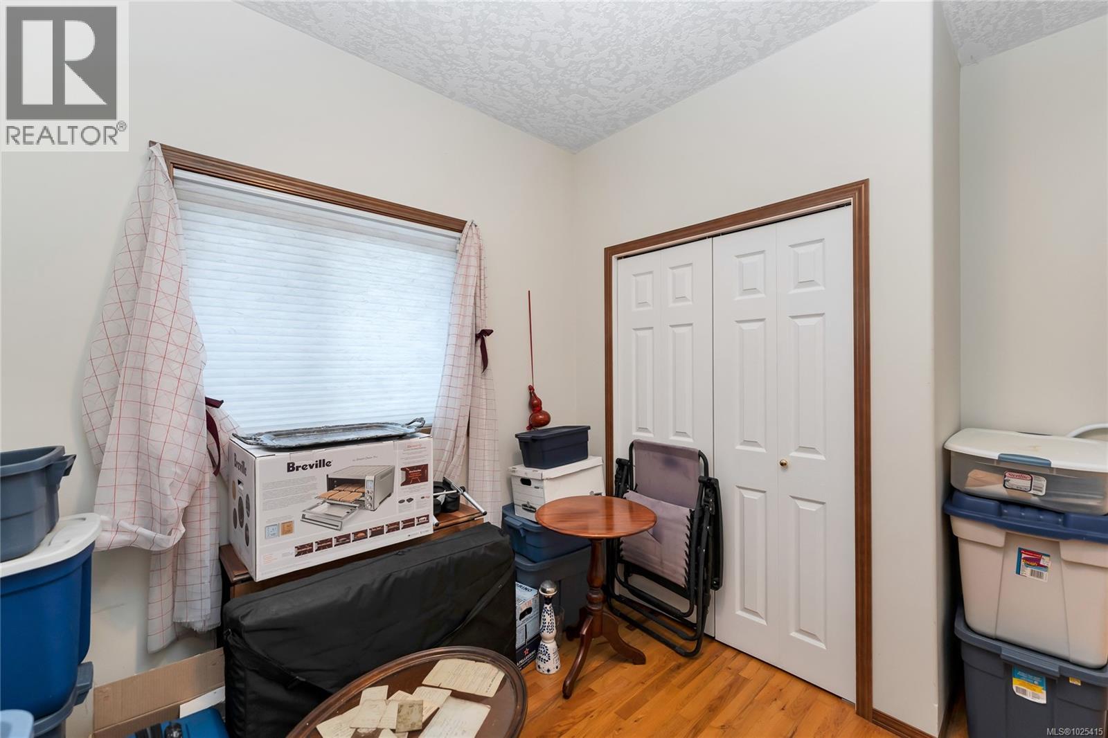 9679 Seventh St, Sidney