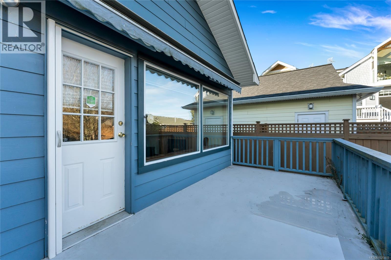 9679 Seventh St, Sidney