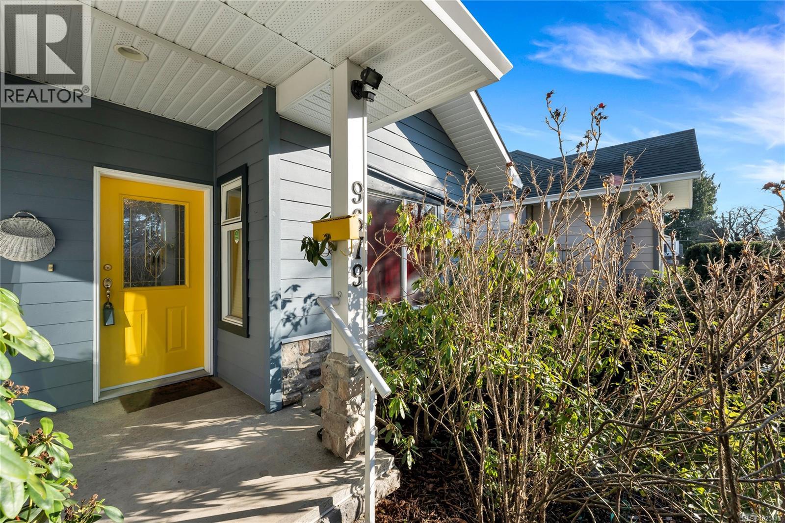 9679 Seventh St - Photo 4 of 38, Sidney, British Columbia