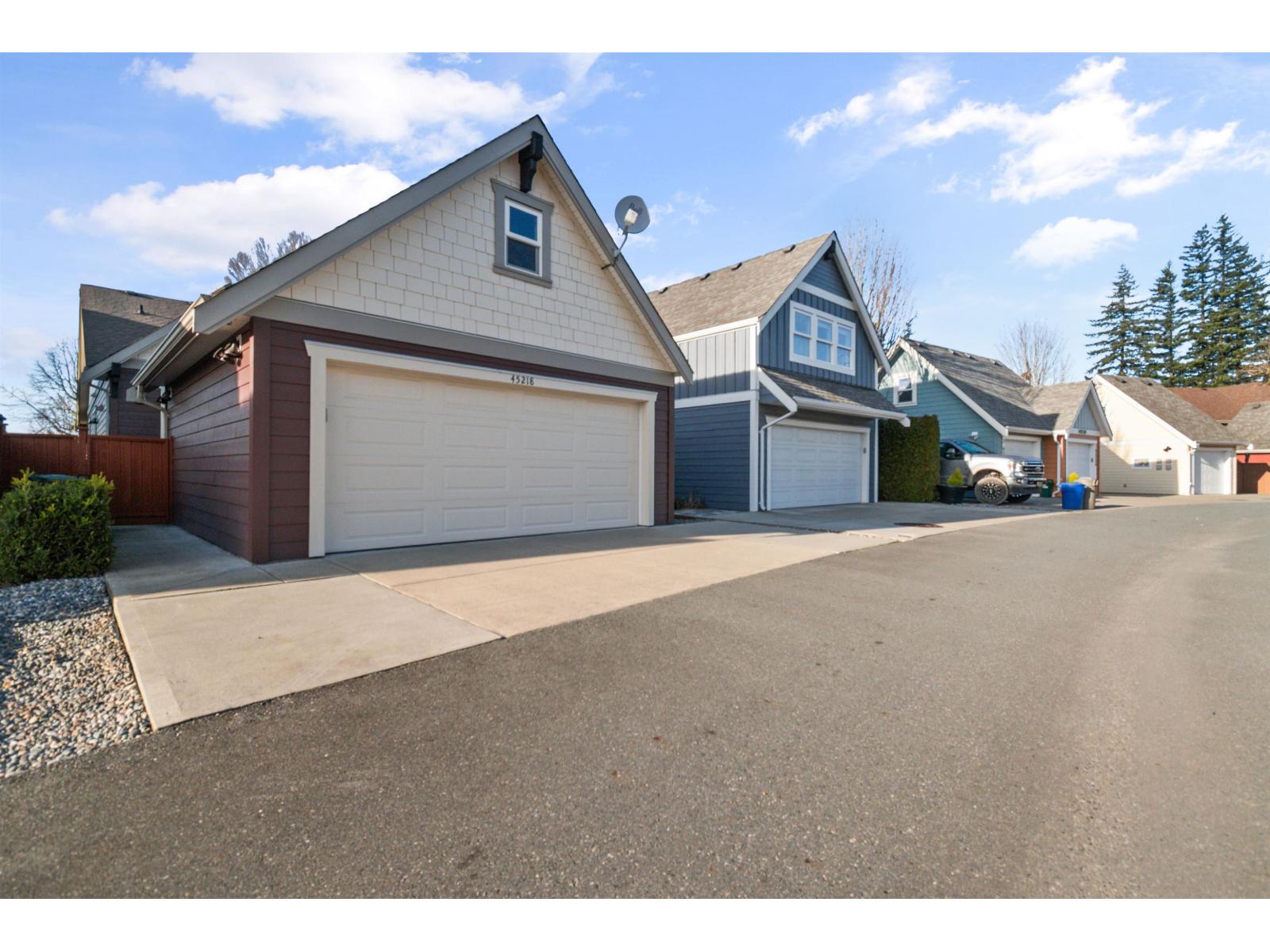 45218 NICOMEN CRESCENT, Garrison Crossing, Chilliwack