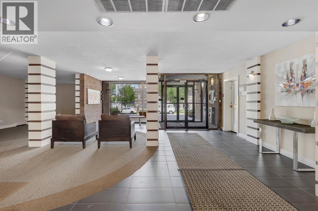 Single Family House Multi-level for Sale in    Avenue SW Beltline Calgary 