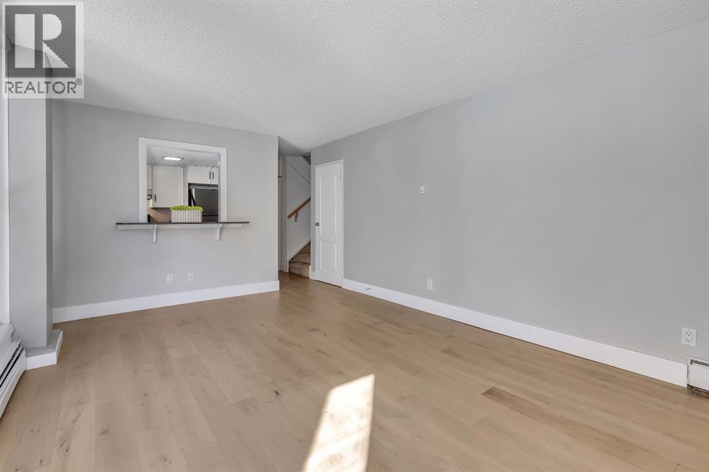 Single Family House Multi-level for Sale in    Avenue SW Beltline Calgary 