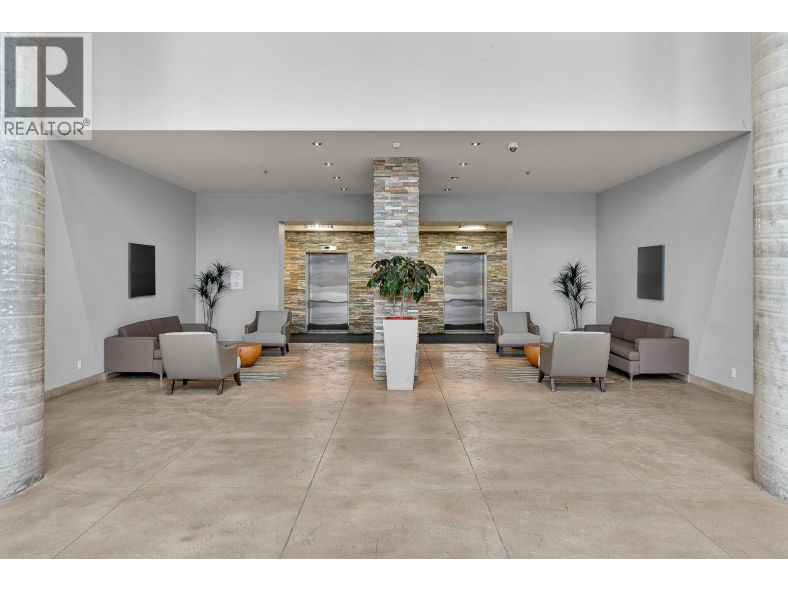 403 2040 Springfield Road, Kelowna