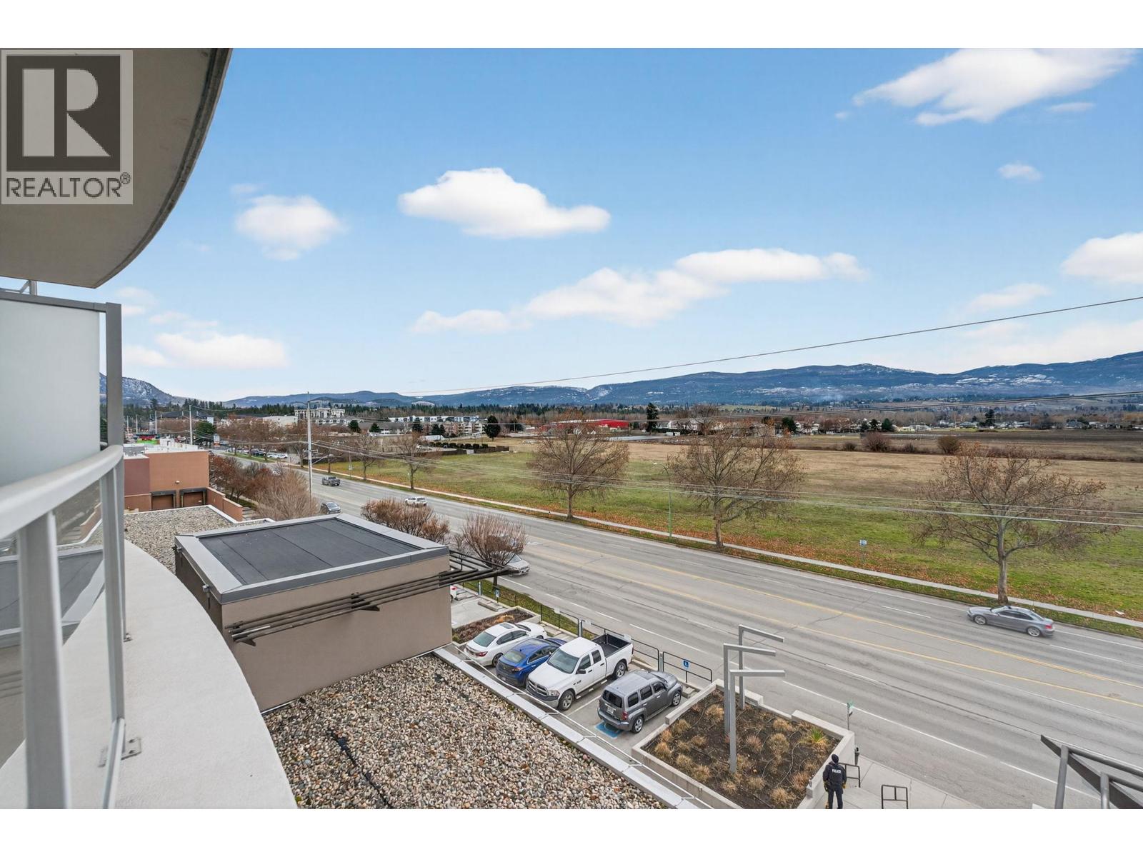 403 2040 Springfield Road, Kelowna