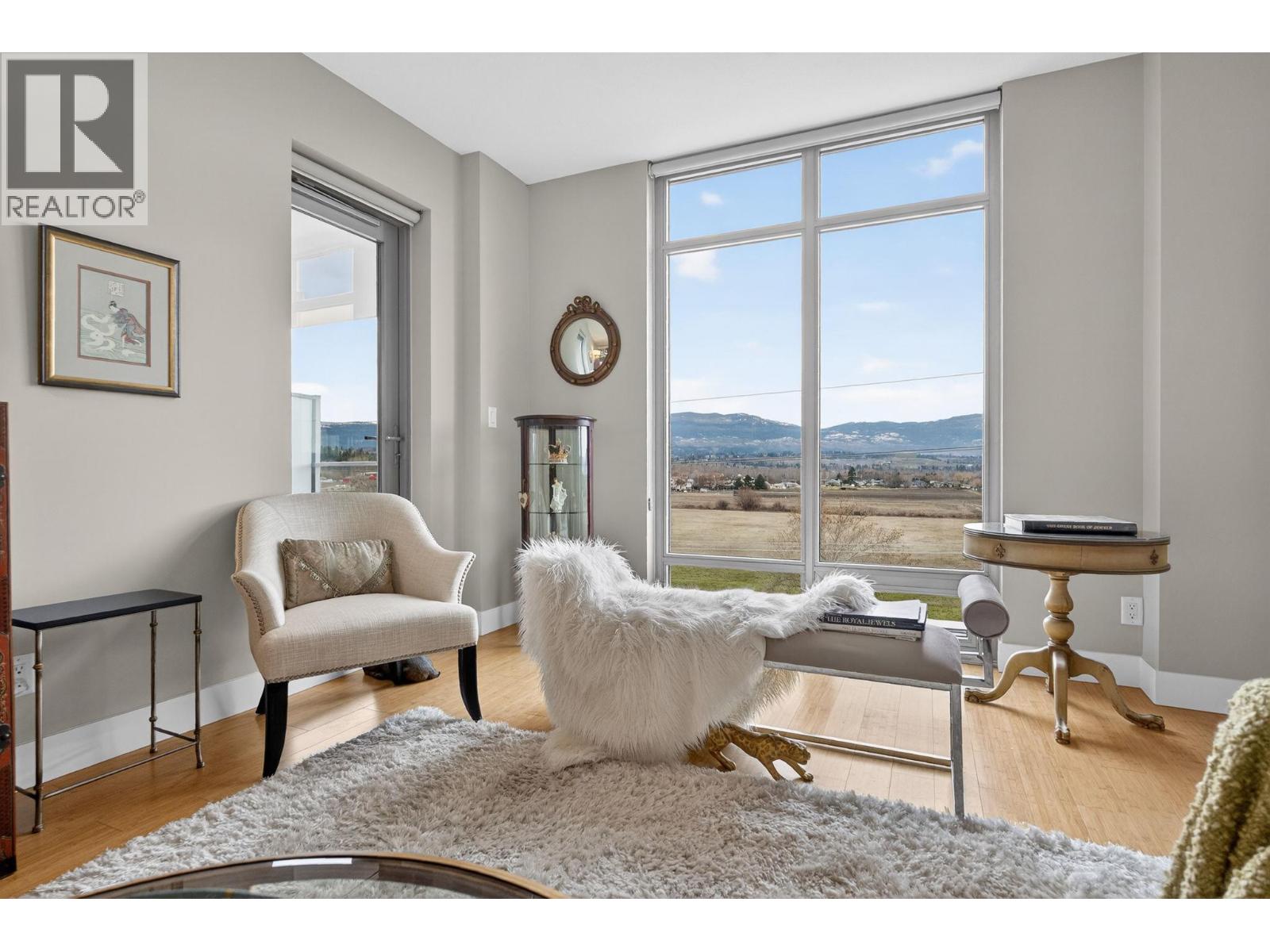 403 2040 Springfield Road, Kelowna