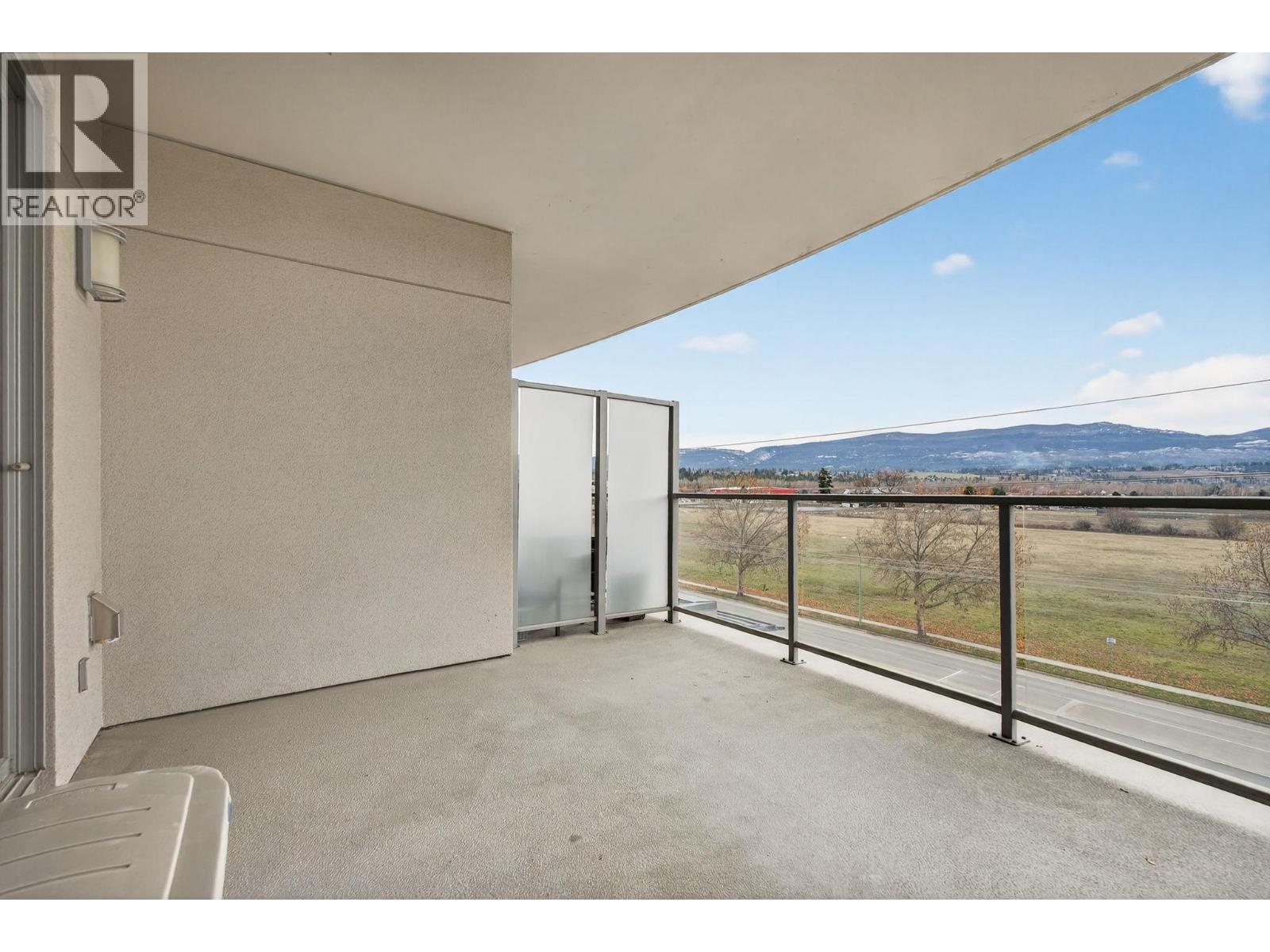 403 2040 Springfield Road, Kelowna