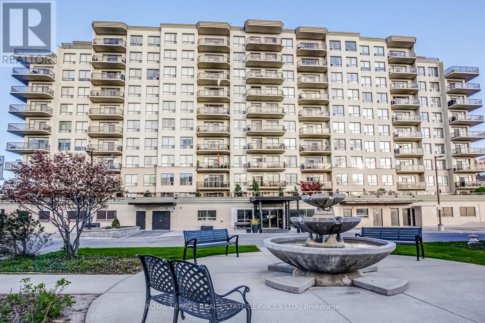 713 - 1998 IRONSTONE DRIVE - Photo 2 of 41, Burlington (Uptown), Ontario