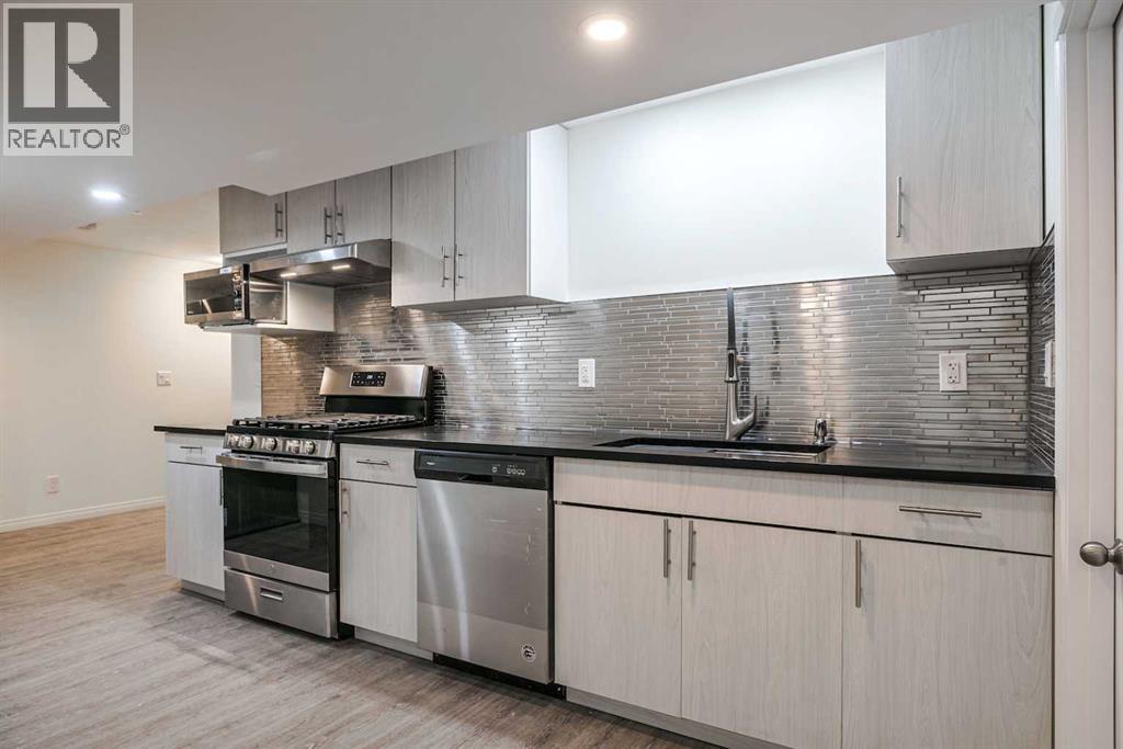 Single Family House Bungalow for Sale in  Vegas Road NW Varsity Calgary 