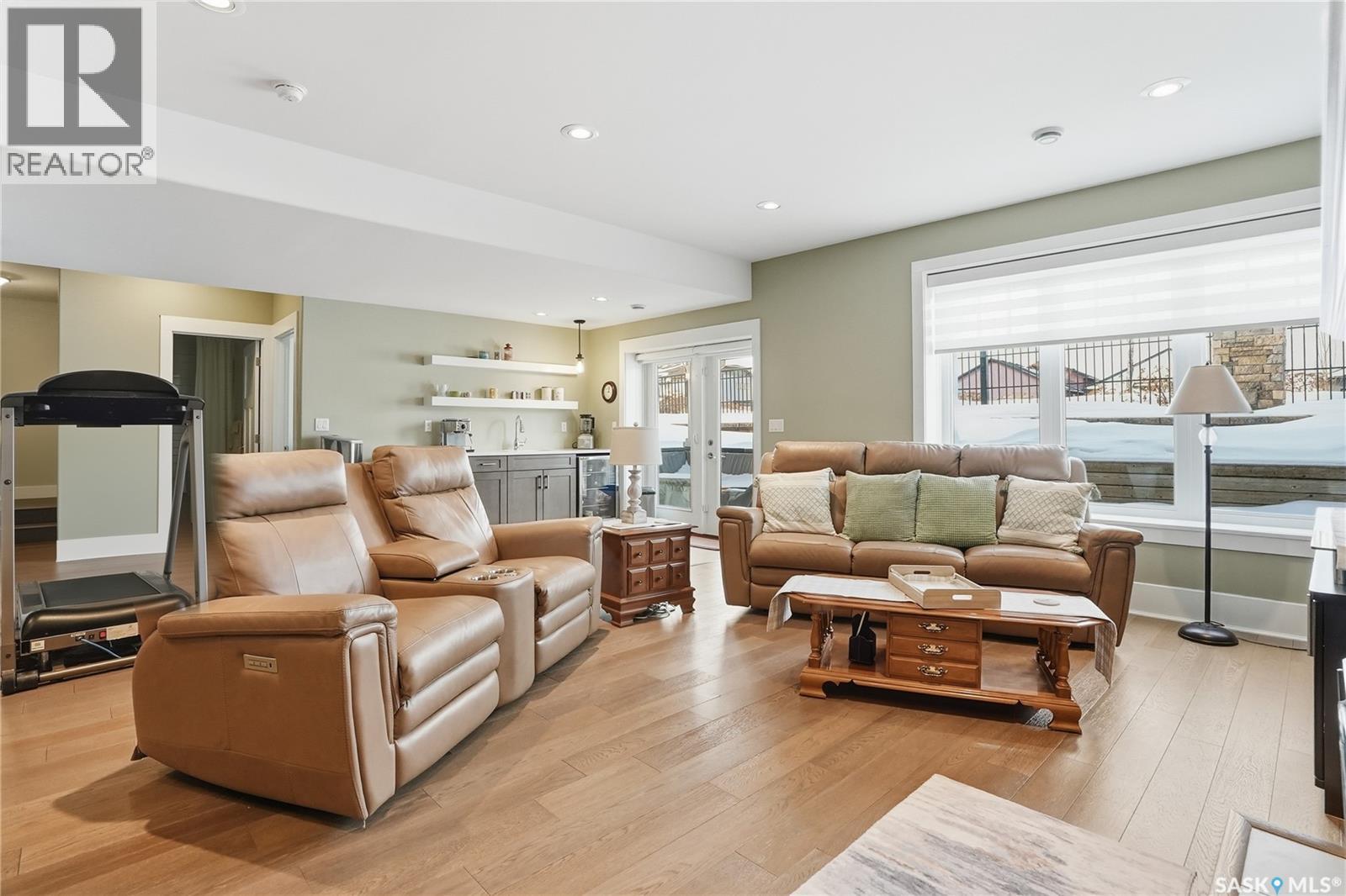 #29 115 MEADOWS BOULEVARD - 32