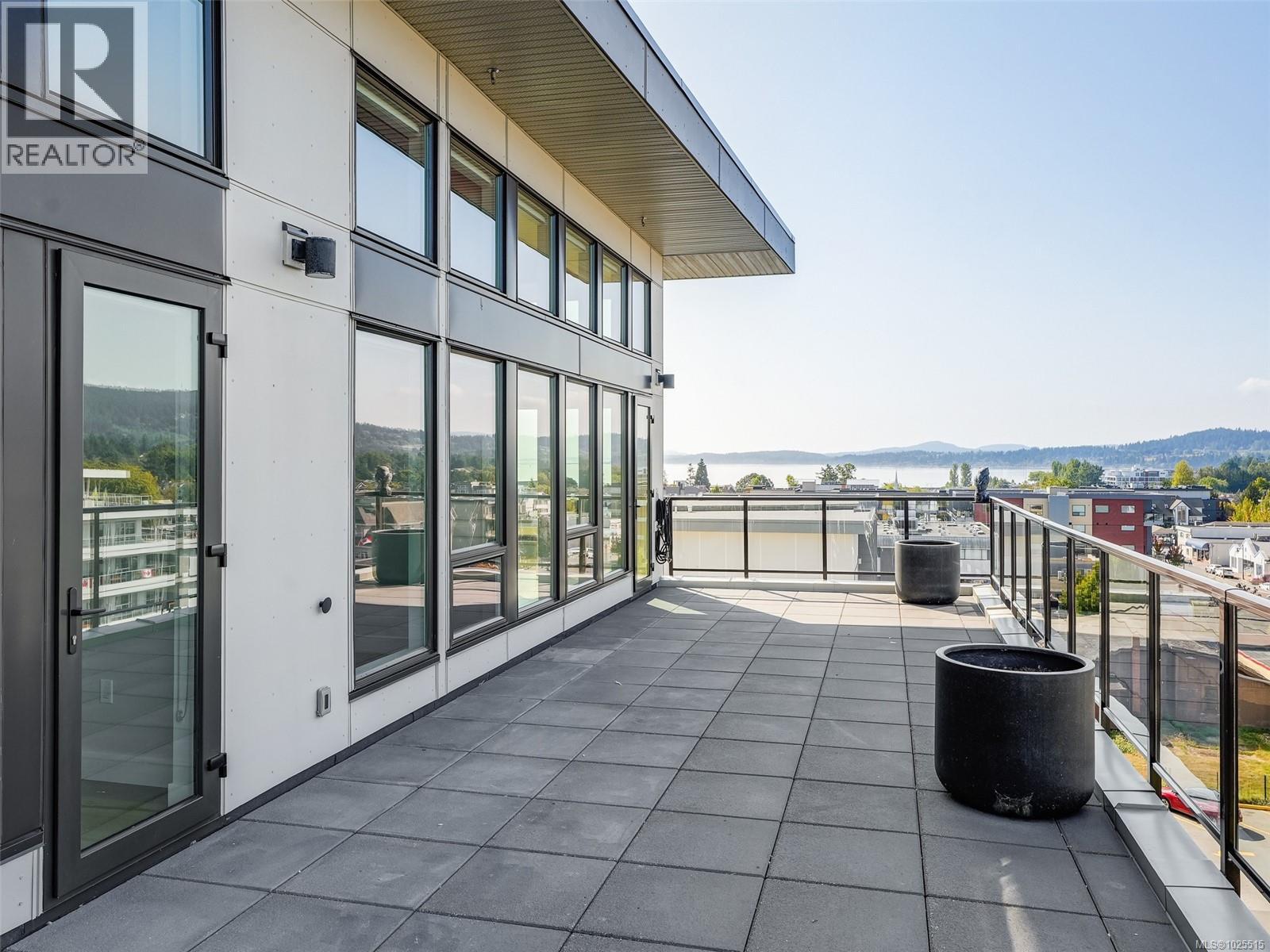 603 2461 Sidney Ave, Sidney