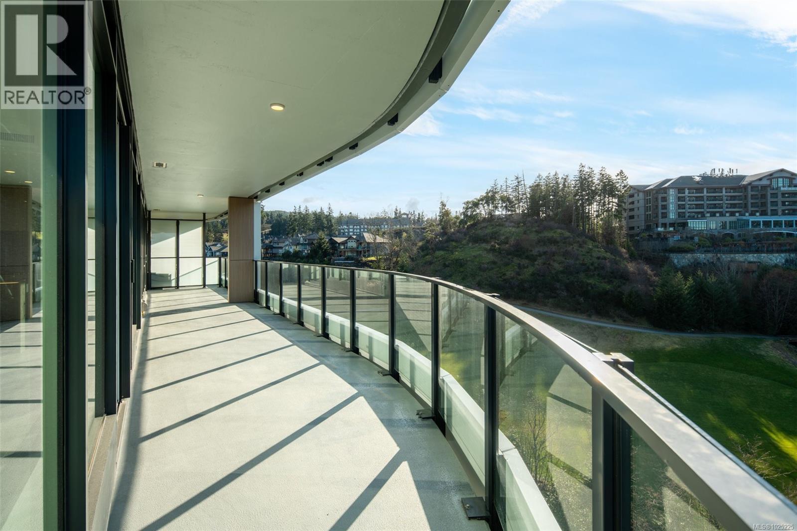 1118 2000 Hannington Road, Langford