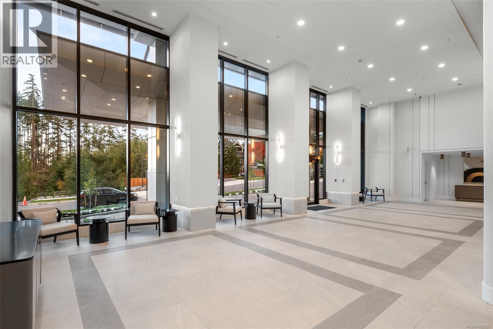 1118 2000 Hannington Road, Langford