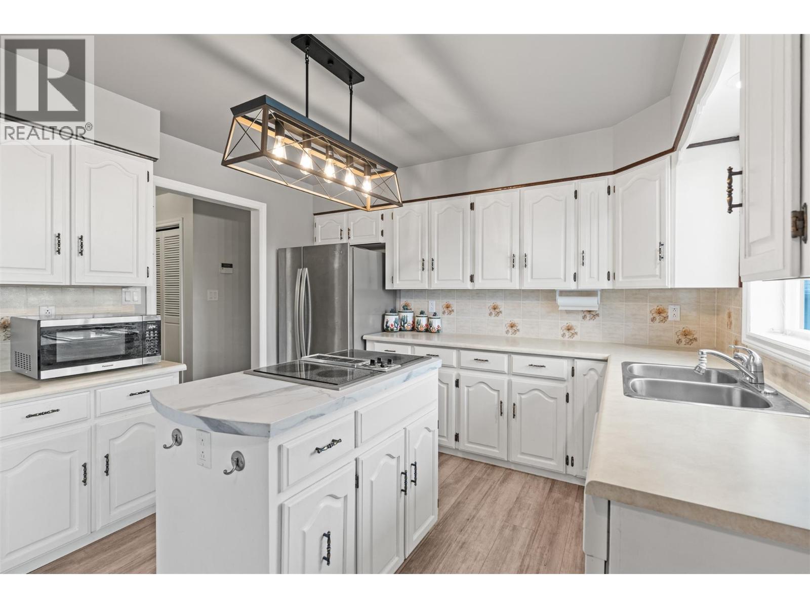 721 Granville Avenue, Enderby