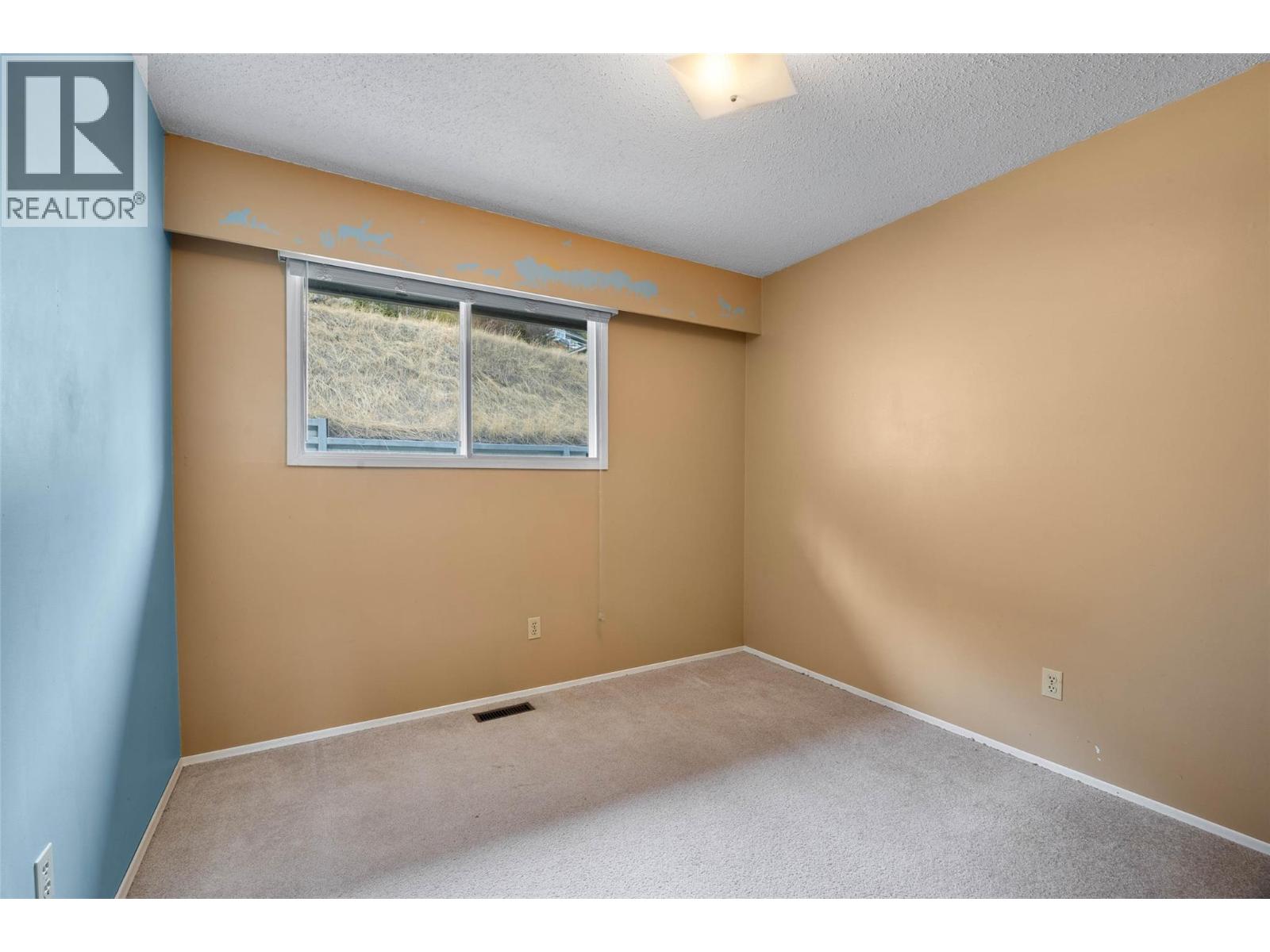 1398 Crestwood Drive, Kamloops