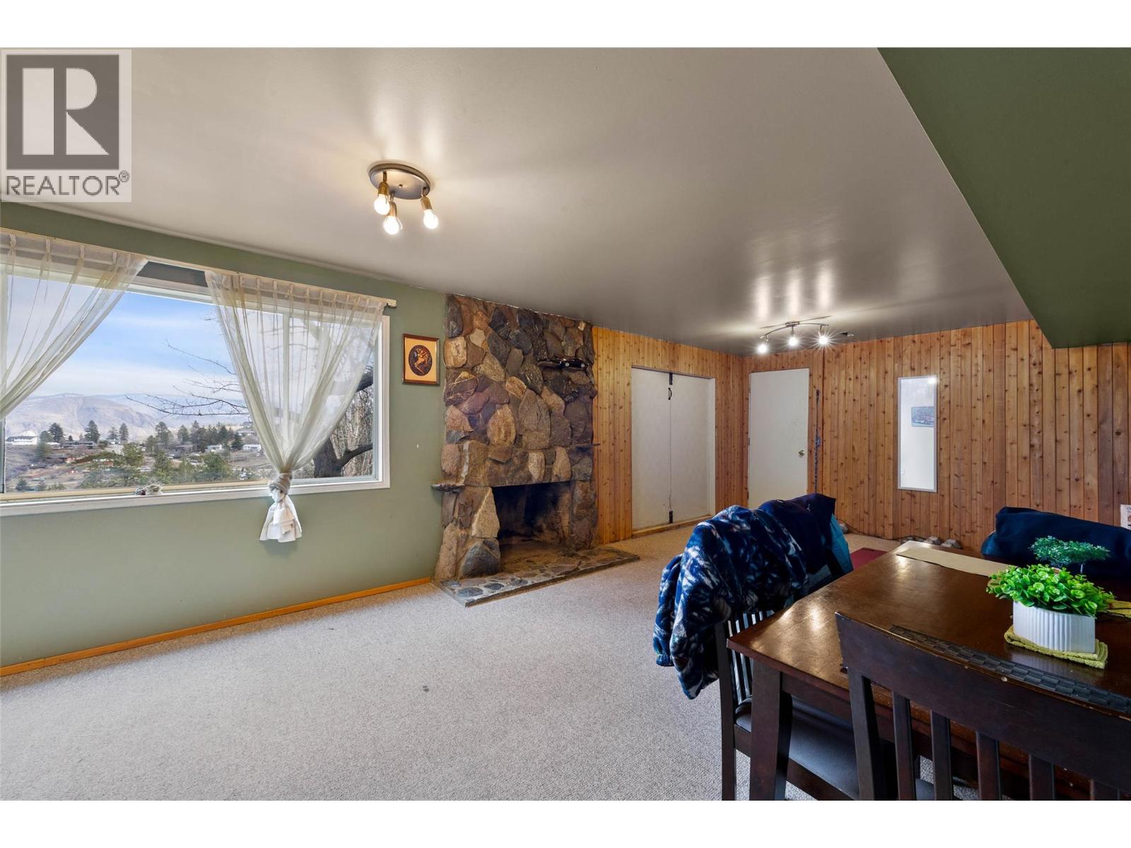 1398 Crestwood Drive, Kamloops