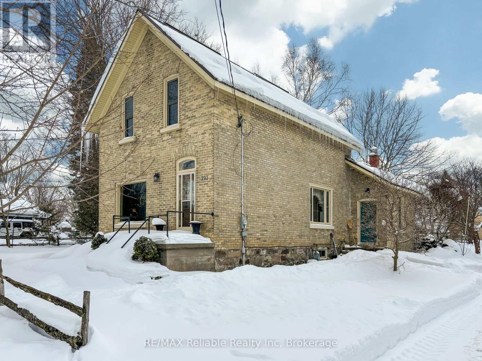 293 DRUMMOND STREET - Photo 2 of 41, North Huron (Blyth), Ontario