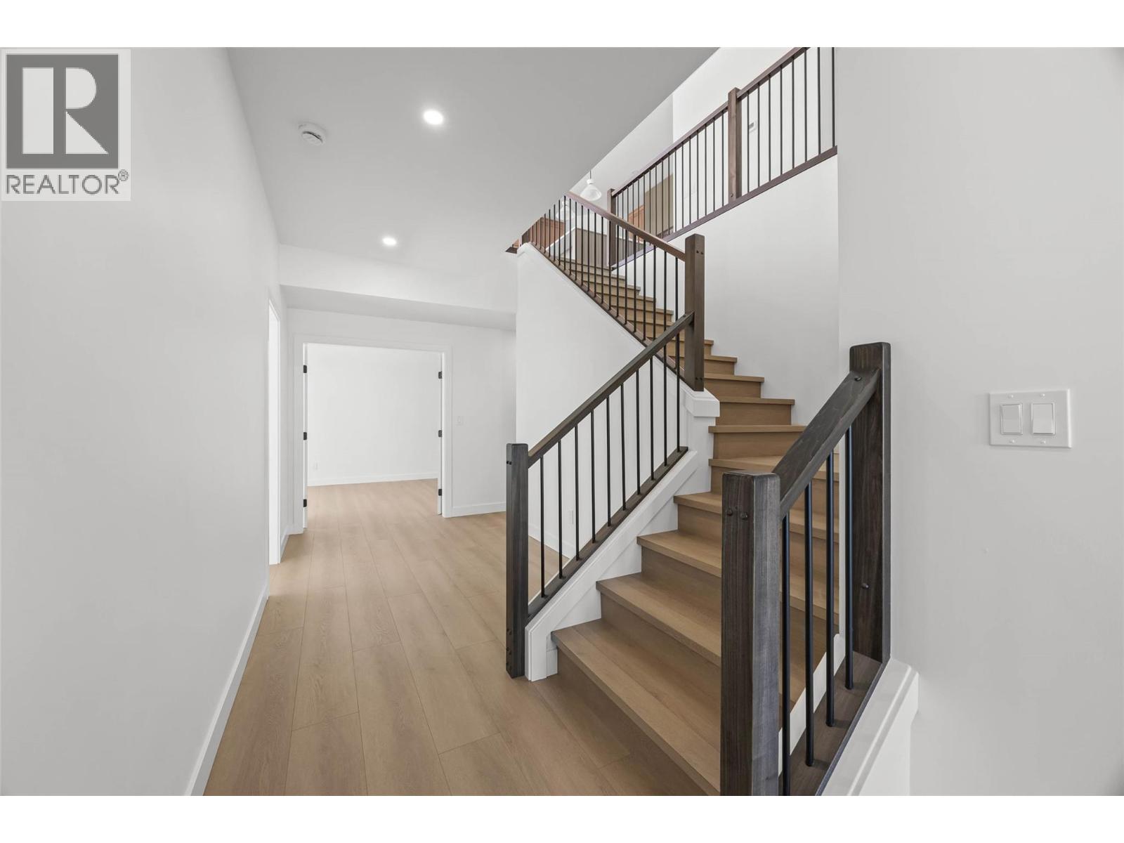 1298 BRECHIN Place, Kamloops