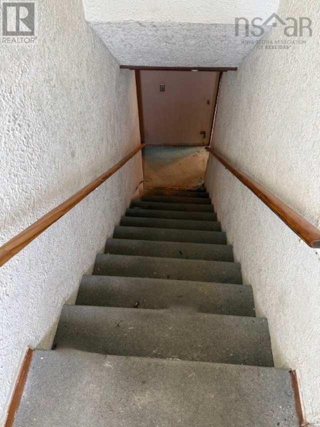 Property 23 of 35 of 11 Tamarac Drive