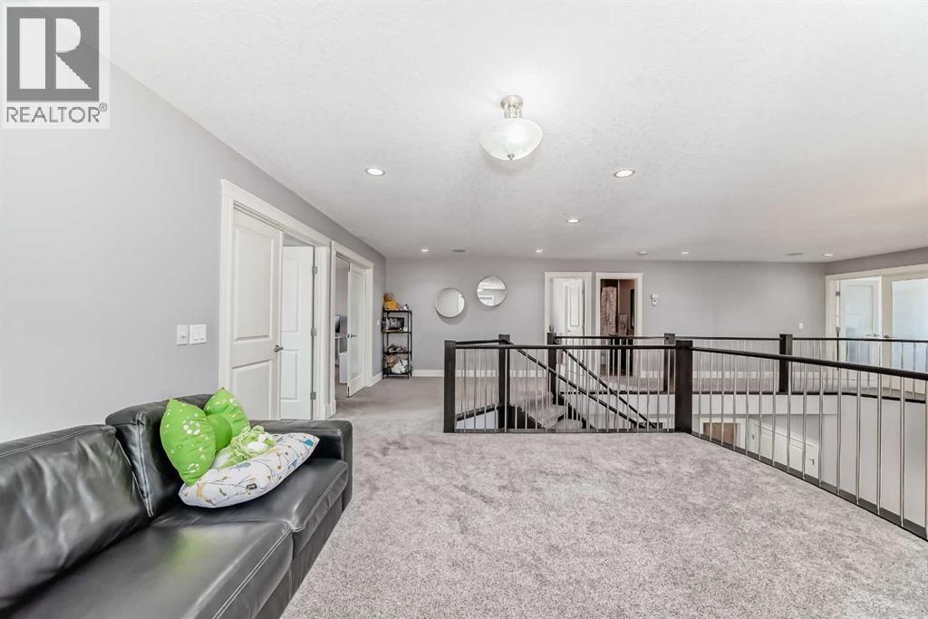 Single Family House for Sale in  Saddlelake View NE Saddle Ridge Calgary 