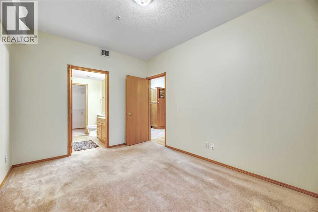 Single Family House for Sale in   Tuscany Springs Boulevard NW Tuscany Calgary 