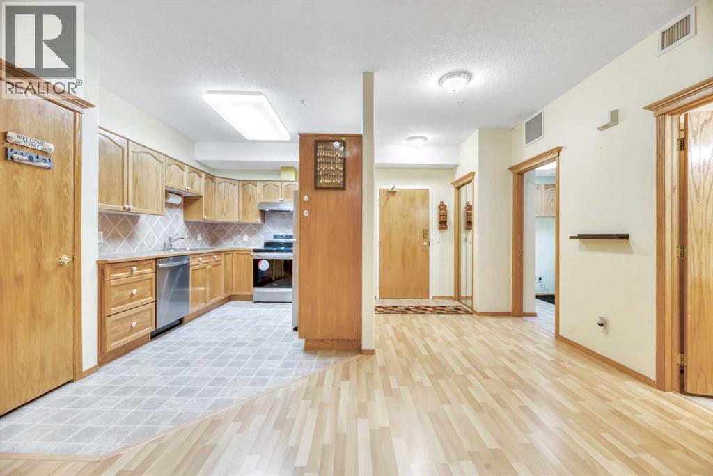 Single Family House for Sale in   Tuscany Springs Boulevard NW Tuscany Calgary 