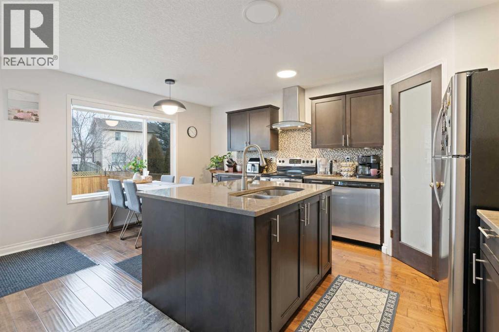 Single Family House for Sale in  Douglas Glen Heath SE Douglasdale/Glen Calgary 