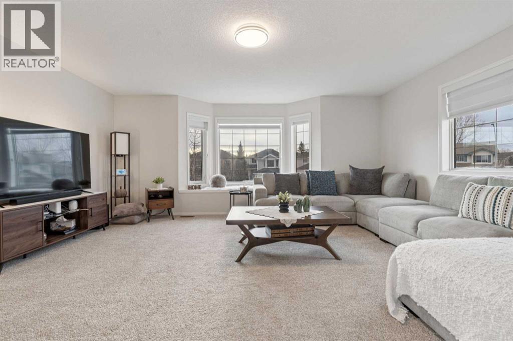 Single Family House for Sale in  Douglas Glen Heath SE Douglasdale/Glen Calgary 